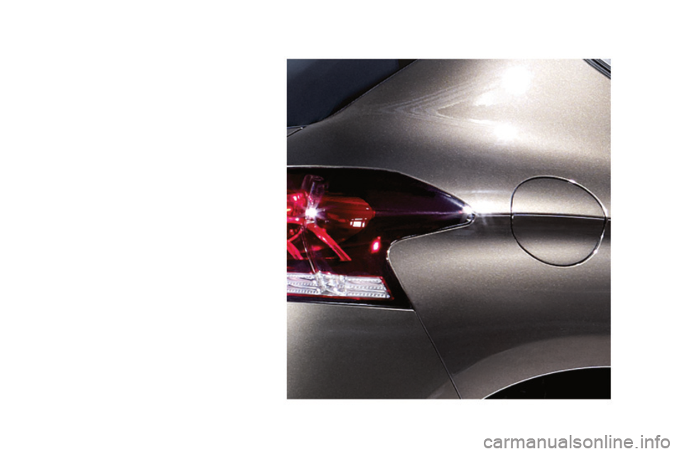 CITROEN DS4 2015  Libretti Di Uso E manutenzione (in Italian) DS4_it_Chap10_info-pratiques_ed02-2015 